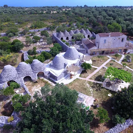 Masseria Lojazzo Bed & Breakfast *