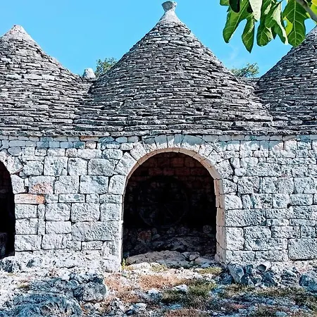 Masseria Lojazzo לינה וארוחת בוקר צ'לייה מספיקה
