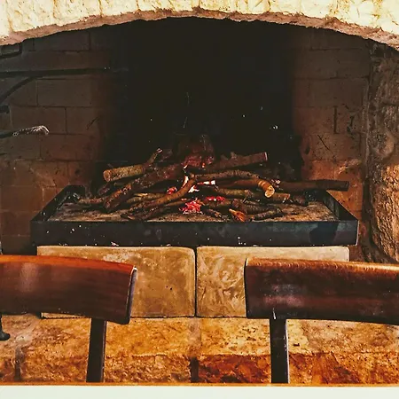 Masseria Lojazzo לינה וארוחת בוקר *