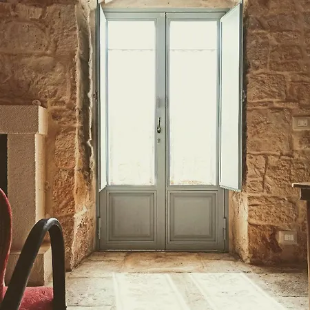 לינה וארוחת בוקר Masseria Lojazzo *